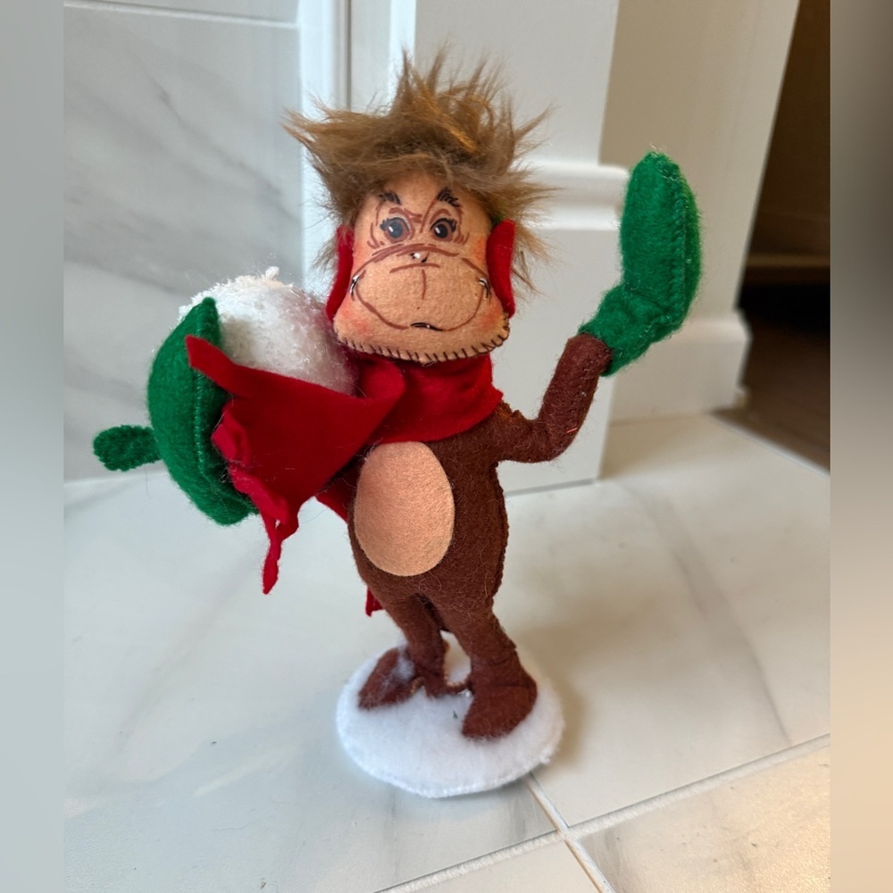 Annalee Christmas Monkey with Snowball